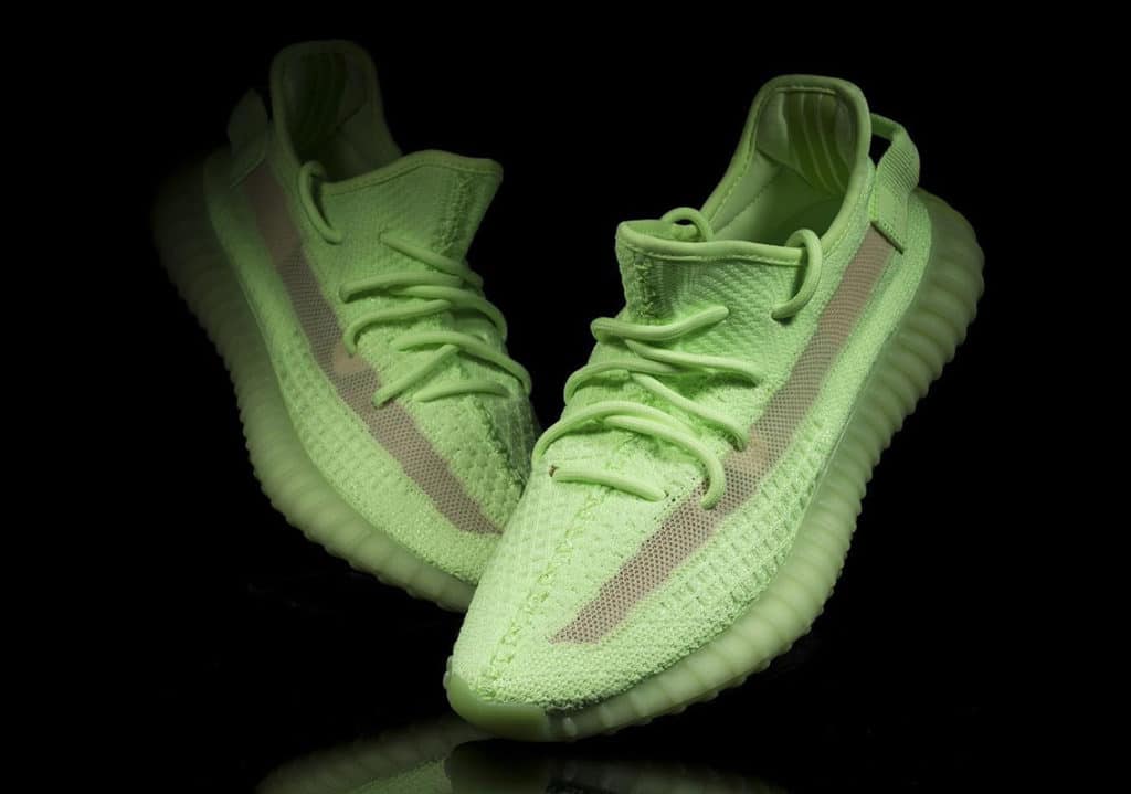 the sneakers bible Yeezy Boost 350 V2 Glow In The Dark 3