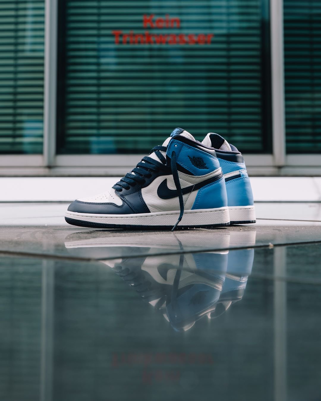 goat jordan 1 low unc