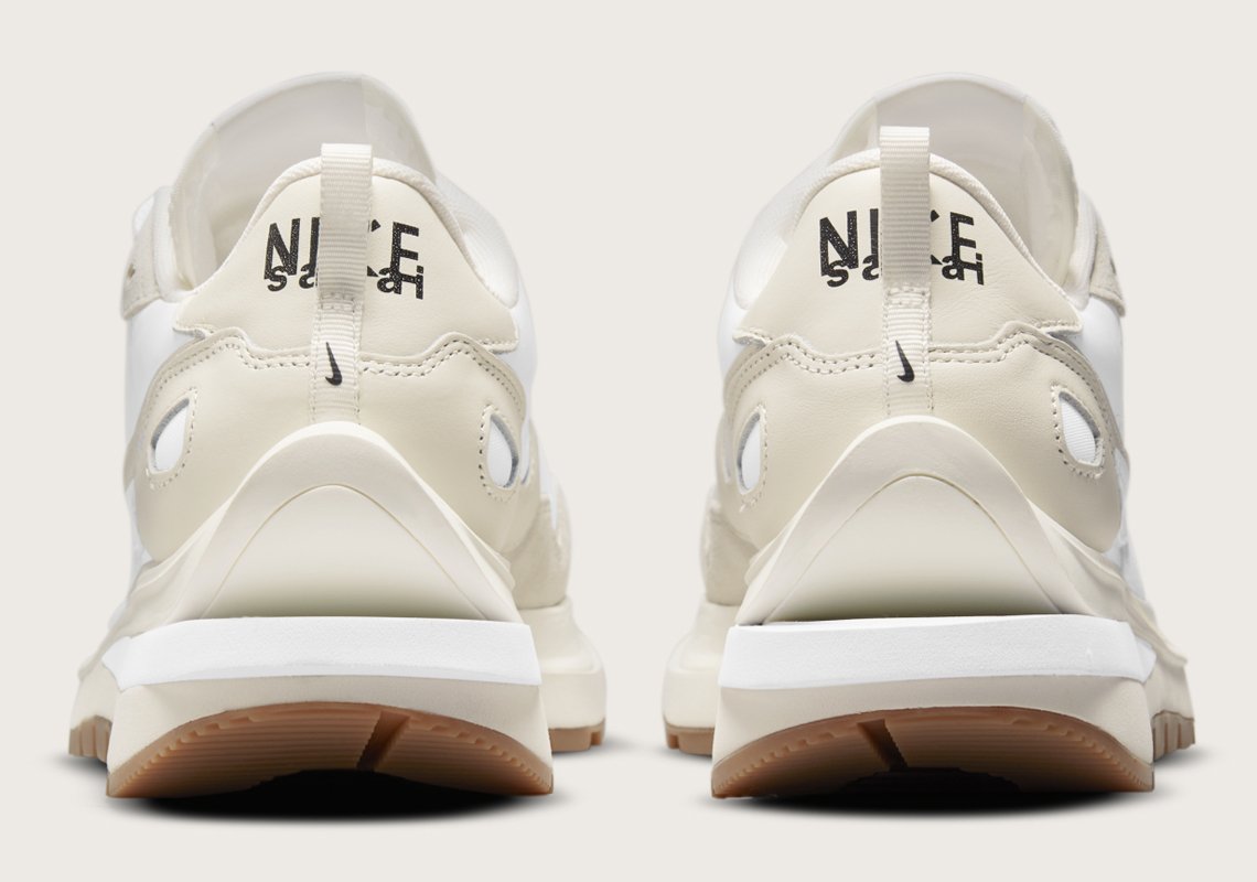 nike sacai waffle sail